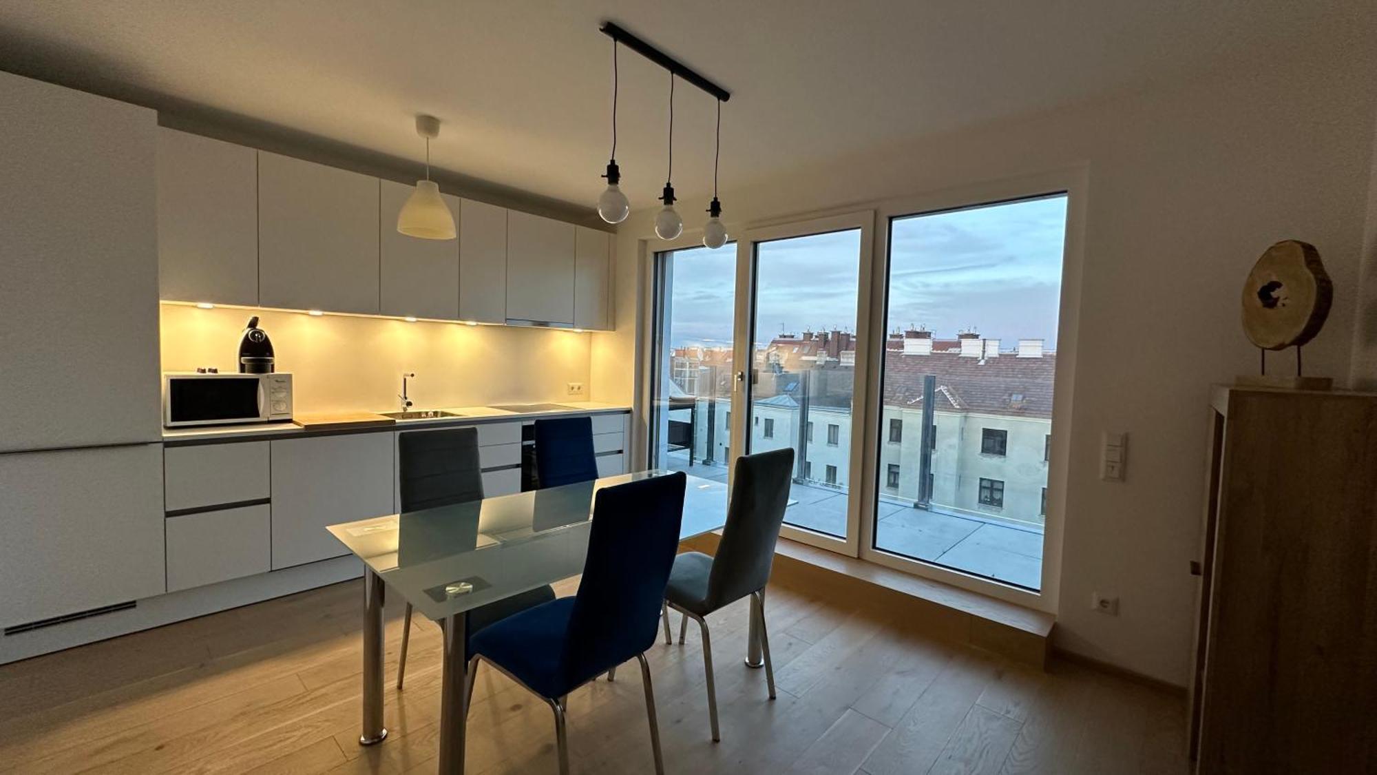Wiener Schloss Wilhelminen 360° Views Appartement